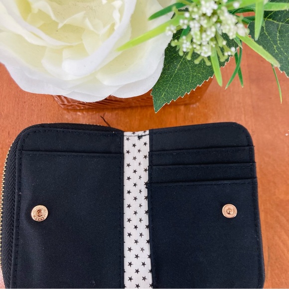 Black Wallet with Heart Shaped Hardware - Picture 5 of 10